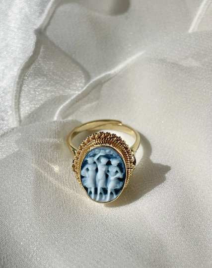 THE THREE GRACES RING - AGATE